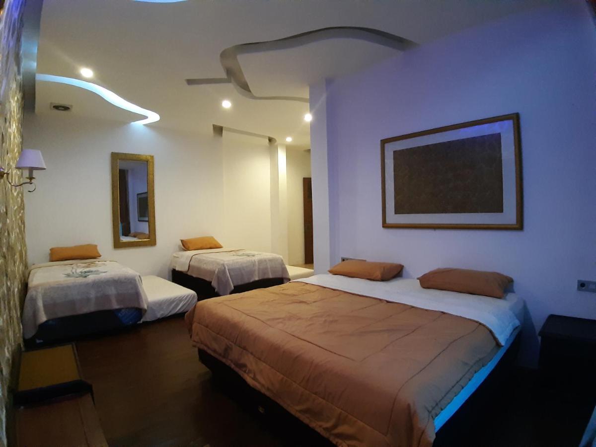 Villa Eaden Puncak Exterior foto