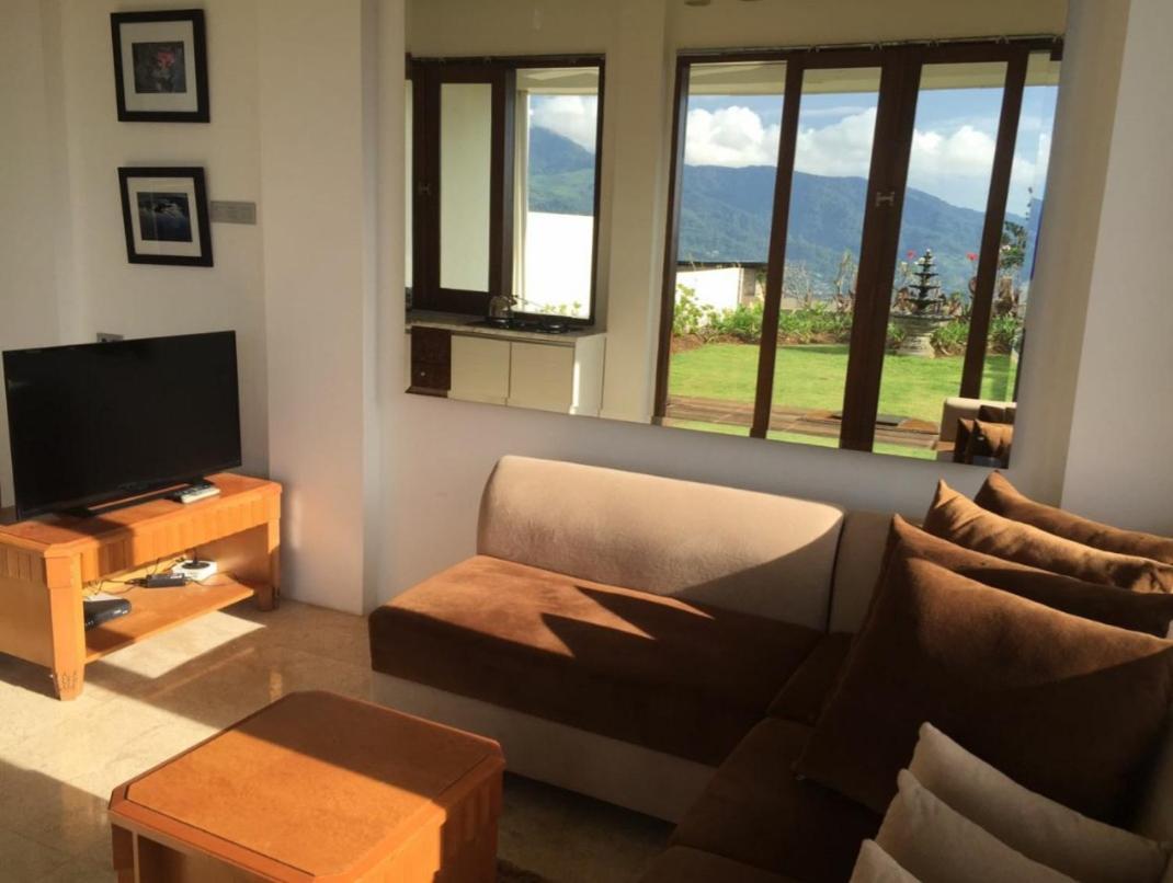 Villa Eaden Puncak Exterior foto